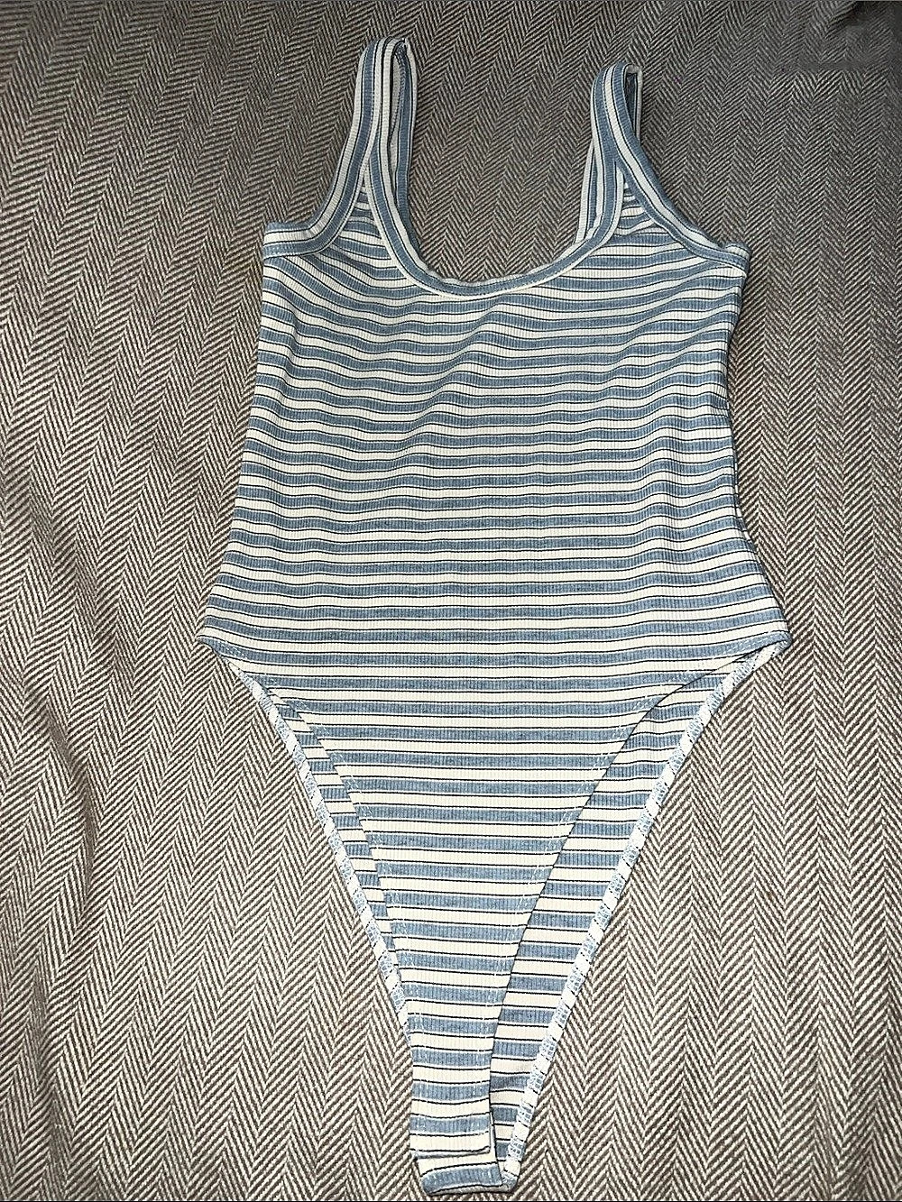 LC Striped One-Piece bodysuit in Blue & White Size XL Like New